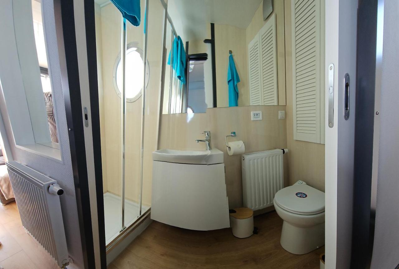 Mobiles Hausboot El'Milia Hotel Braunsbedra ภายนอก รูปภาพ